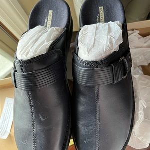 Clarks navy leather womens 11 M new in box never worn